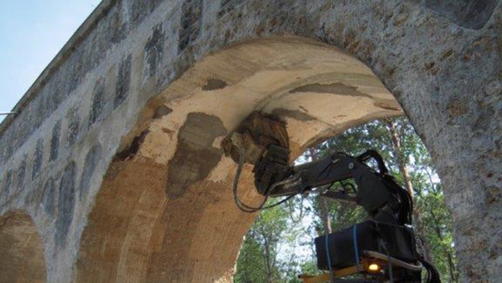 Simex freza de asfalt si beton cu autoplaneitate