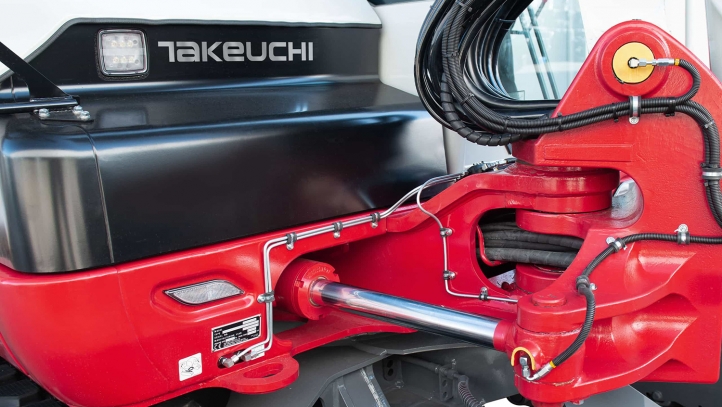 Takeuchi TB370