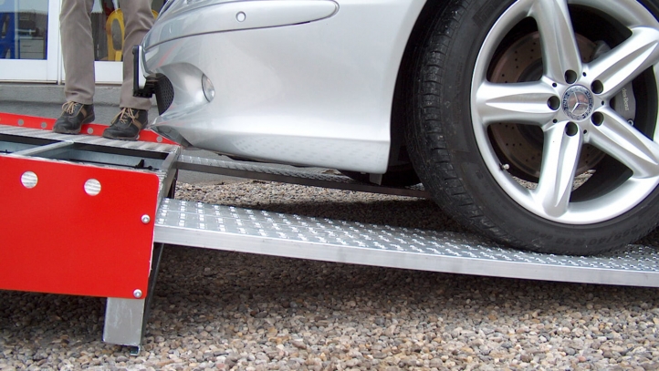 Rampe pentru utilaje și mașini